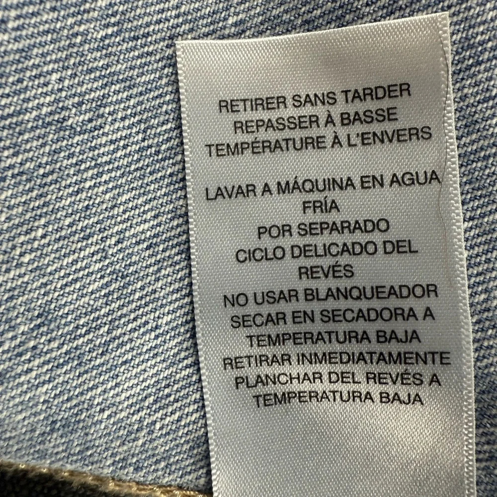 True Religion Light Blue Jesse Denim Trucker Jacket size Large‎
